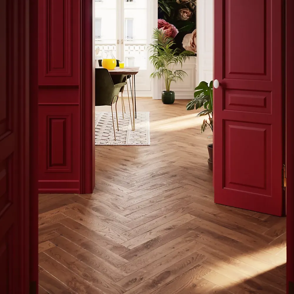 GoodHome Parquet Chevron|Parquet Massif<Parquet massif à coller Skara bâtons rompus en chêne verni brun