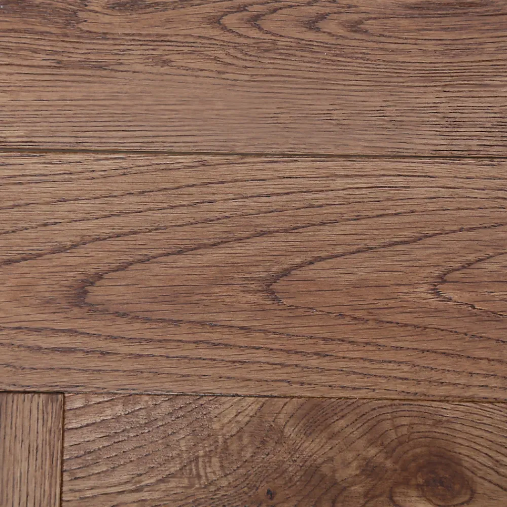 GoodHome Parquet Chevron|Parquet Massif<Parquet massif à coller Skara bâtons rompus en chêne verni brun
