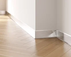Ilcom Plinthe Pour Parquet Et Stratifié<Plinthe décorative pour mur F Argent satiné - 100mm x 2700mm x 0,65 ep.