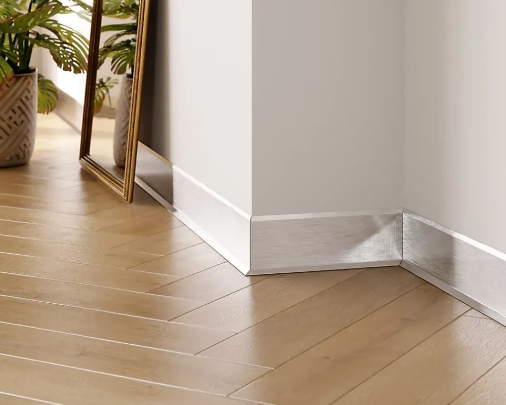 Ilcom Plinthe Pour Parquet Et Stratifié<Plinthe décorative pour mur F Argent satiné - 100mm x 2700mm x 0,65 ep.