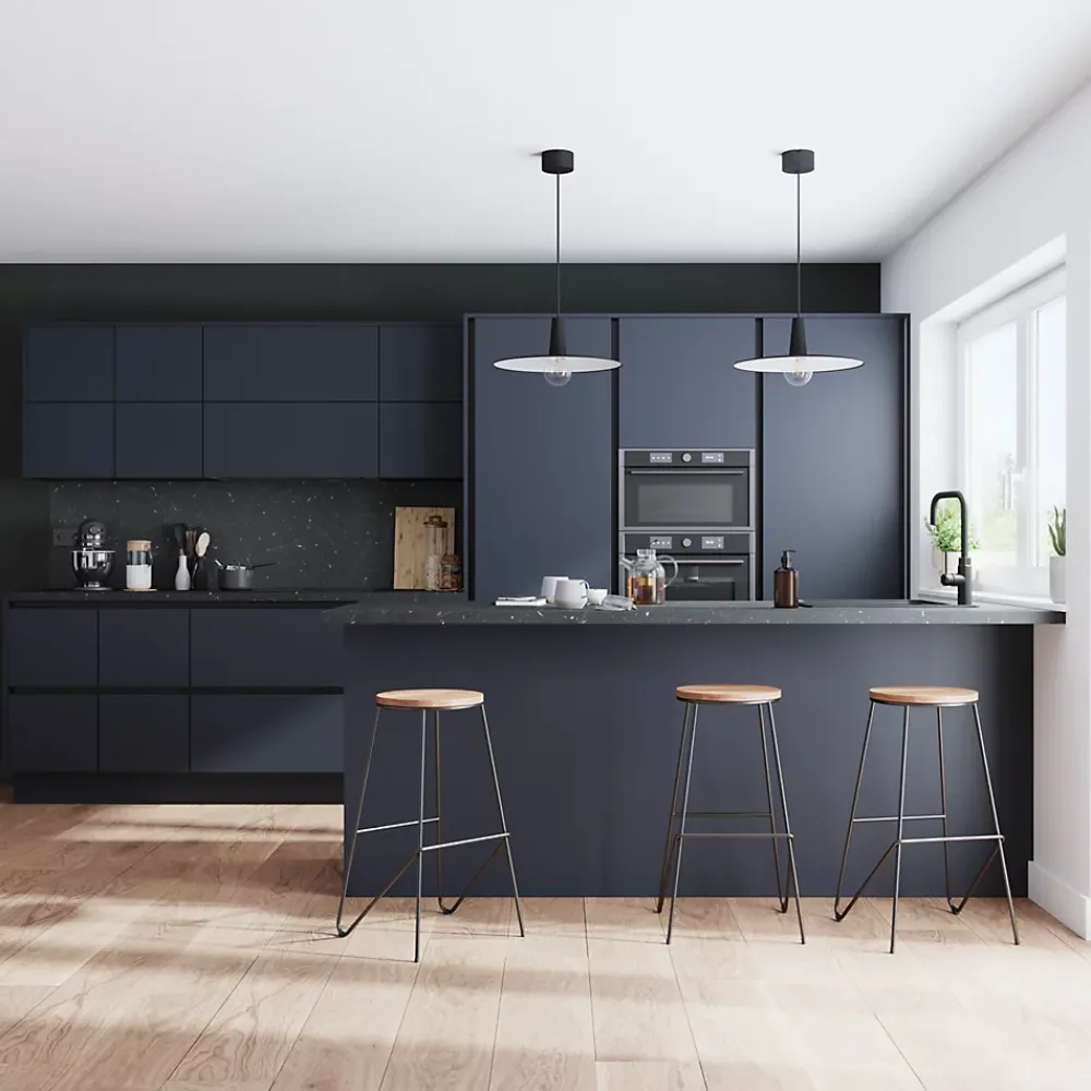 GoodHome Plinthe de cuisine Garcinia et Stevia bleu mat H. 15 cm x l. 2.4 m x Ep. 16 mm- Plinthe De Cuisine