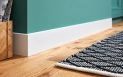 GoodHome Plinthe Pour Parquet Et Stratifié<Plinthe MDF Blanc contemporaine 220 x 10 cm Décor 10 (vendue à la pièce)