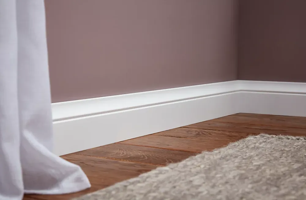GoodHome Plinthe MDF Blanc 220 x 10 cm Décor 10 (vendue à la pièce)- Plinthe Pour Parquet Et Stratifié