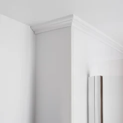 Quest Plinthe Souple Auto-Adhésive en PVC 25x25mm, 10m, Bande Élastique pour Finitions et Étanchéité des Jonctions, blanc- Plinthe Pour Sol En Vinyle Et Pvc