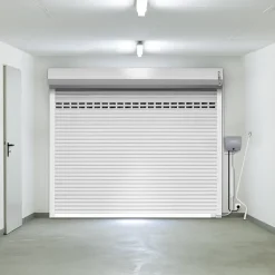 Protecta Porte de garage motorisée enroulable aluminium Ambre Blanc H.200 x L.250 cm avec hublots- Porte De Garage Enroulable