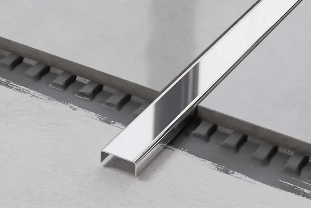 Ilcom Profilé décoratif C en acier inoxydable pour carrelage Argent poli - 10 mm x 2700 mm x 0,65 ep.- Profilé Carrelage