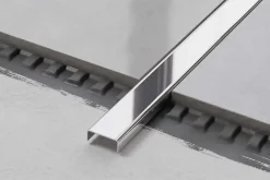 Ilcom Profilé décoratif C en acier inoxydable pour carrelage Argent poli - 20 mm x 2440 mm x 0,65 ep.- Profilé Carrelage