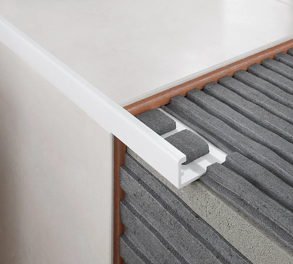 Diall Profilé de carrelage intérieur droit PVC blanc lisse L.2,5m x l.2,28cm x ep.12,5mm- Profilé Carrelage