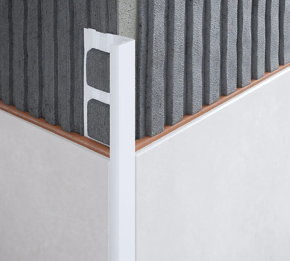 Diall Profilé de carrelage intérieur droit PVC blanc lisse L.2,5m x l.2,28cm x ep.12,5mm- Profilé Carrelage