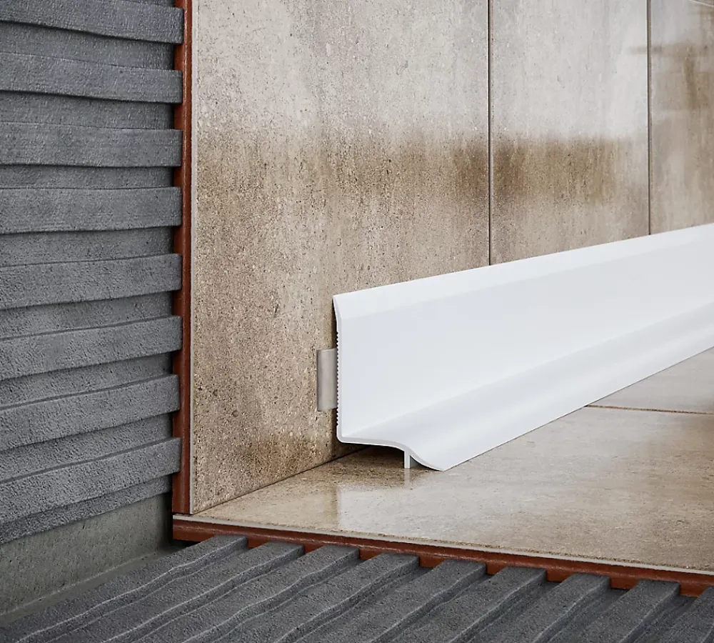 Diall Profilé de carrelage intérieur PVC auto-adhésif arrondi blanc L.250 x l. 1.74 x Ep. 0,14 cm- Profilé Carrelage