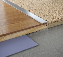 Diall Profilé Carrelage<Profilé de carrelage intérieur droit alu effet chromé L.2,5m x l.2,2cm x ep.8mm