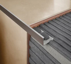 Diall Profilé de carrelage intérieur droit aluminium argent anodisé mat L.2,5m x l.2,2cm x ep.12,5mm- Profilé Carrelage
