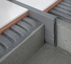 Diall Profilé Carrelage<Profilé de dilatation intérieur droit PVC gris lisse 8,5mmx250cm