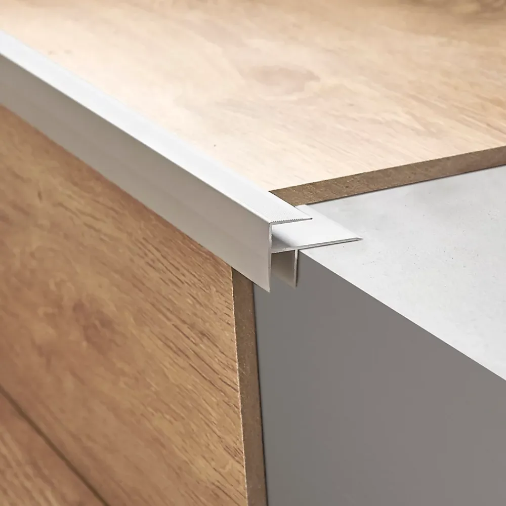 GoodHome Profilé de rénovation de marche en aluminium décor métal mat 16 x 25 x 900 mm.- Profilé De Rénovation De Marche
