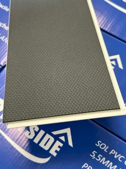 Rentside Sol Lames PVC clipsable avec sous couche intégrée GARANTIE 20 ans Ep. 5,5 mm Gris foncé Dim L 122 cm x l 23 cm- Dalle Et Lame Pvc