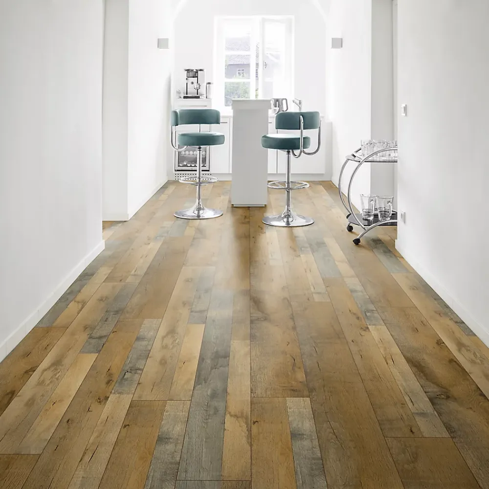 GoodHome Sol Stratifié<Sol stratifié à clisper Barnwood effet chêne structurée L.138.3x19,3 cm Ep.8mm