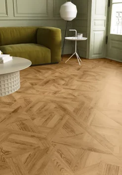 GoodHome Sol stratifié Bromley , passage intense AC5, effet chêne miel, L.129 cm x l.32,9 cm x ép.8 mm, résistant à l'eau- Sol Stratifié