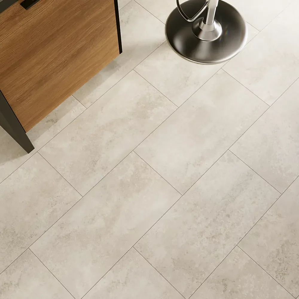 GoodHome Sol stratifié clipsable Elstree aspect pierre naturelle 8 mm compatible pièces humides- Sol Stratifié