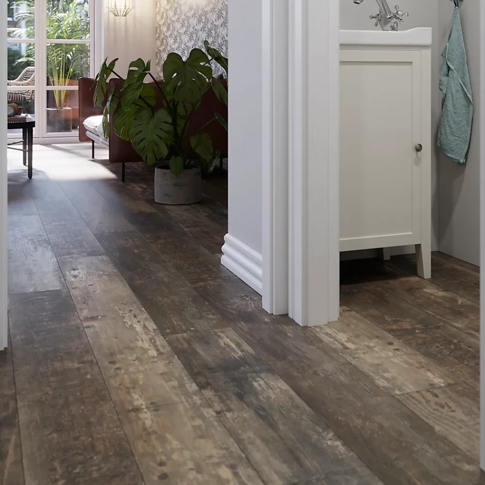 GoodHome Sol stratifié clipsable Tipton chêne brun 8 mm compatible pièces humides- Sol Stratifié