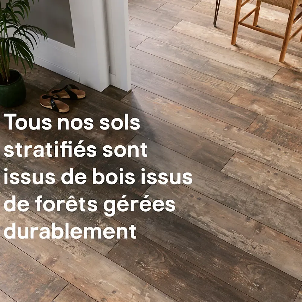 GoodHome Sol stratifié clipsable Tipton chêne brun 8 mm compatible pièces humides- Sol Stratifié