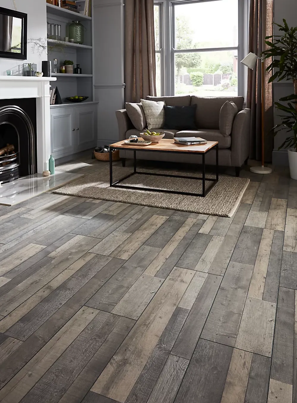Colours Sol Stratifié<Sol stratifié Dunwich décor chêne gris L. 128,6 x l. 28,2 cm x Ep. 8 mm GoodHome