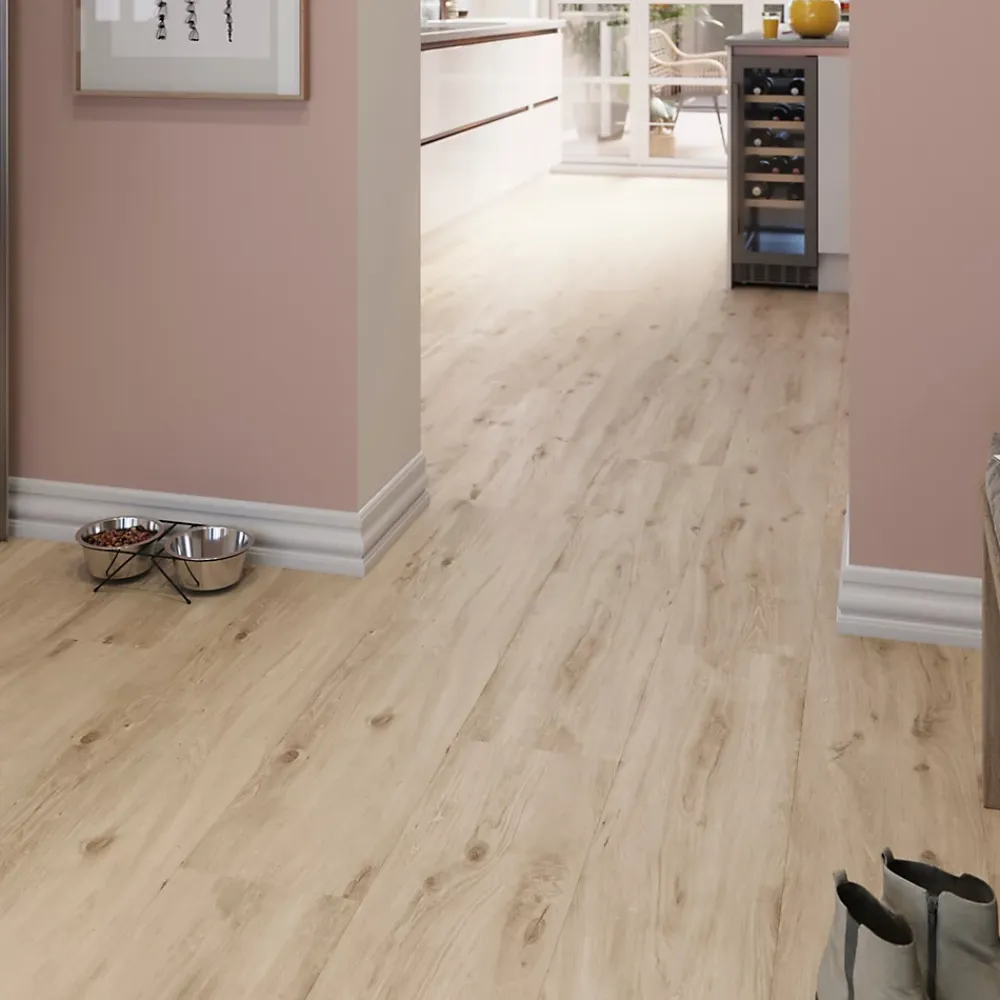 GoodHome Sol stratifié Lulea , passage élevé AC4, effet chêne blond, L.129,2 cm x l.24,6 cm x ép.8 mm, résistant à l'eau- Sol Stratifié