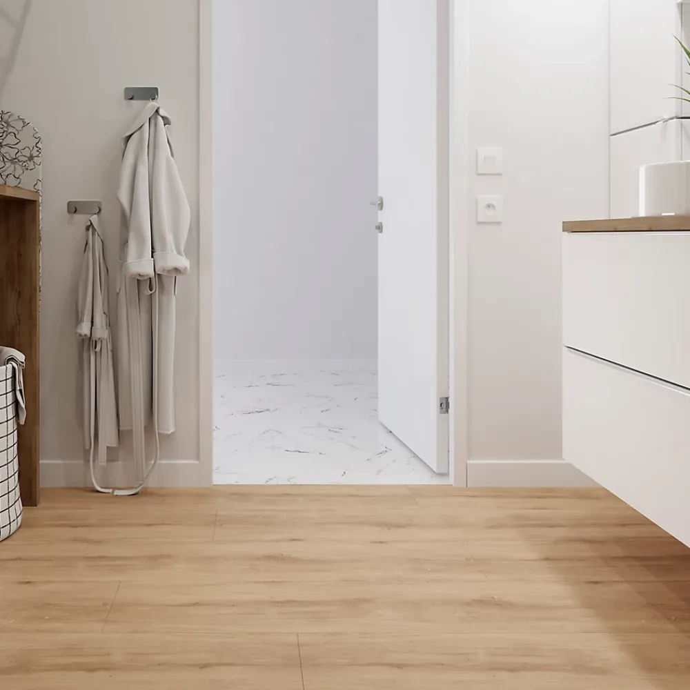 GoodHome Sol stratifié Lulea , passage élevé AC4, effet chêne blond, L.129,2 cm x l.24,6 cm x ép.8 mm, résistant à l'eau- Sol Stratifié