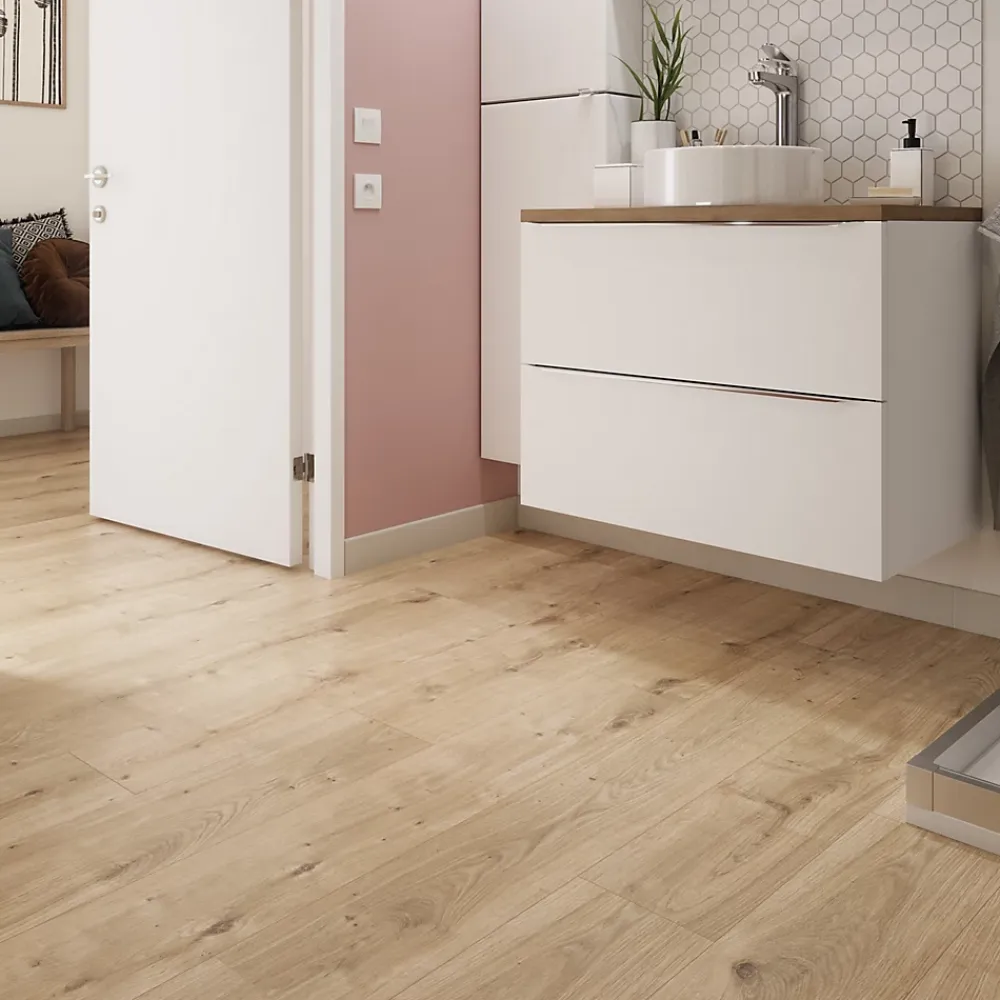 GoodHome Sol stratifié Rowley , passage élevé AC4, effet chêne, L.129,2 cm x l.19,3 cm x ép.8 mm, résistant à l'eau- Sol Stratifié