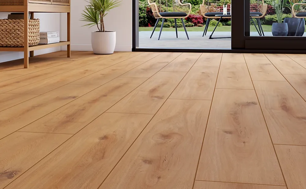 Krono Original Sol Stratifié<Sol stratifié Vista , passage intense AC5, coloris chêne doré, L. 128,8 cm x l. 19,5 cm ép.8 mm, résistant à l'eau
