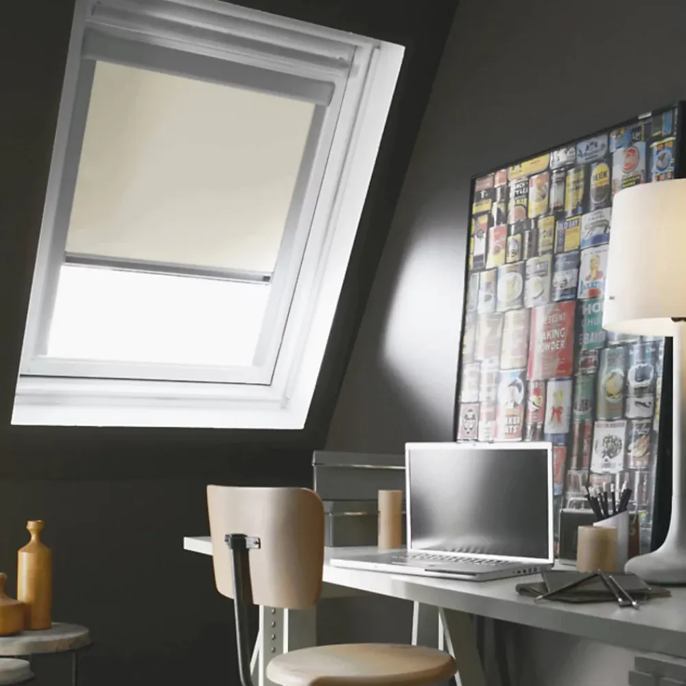 Protecta Store fenêtre de toit occultant compatible VELUX K SK06 97x98cm Beige - MADECO- Store De Fenêtre De Toit