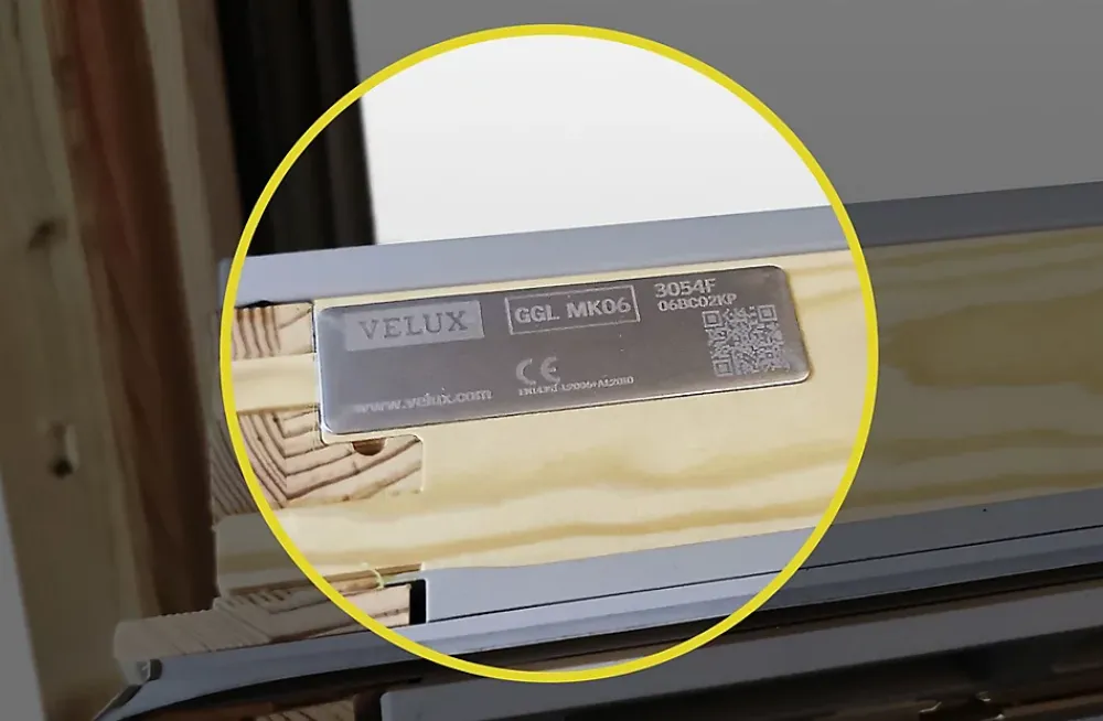 Avosdim Store De Fenêtre De Toit<Store isolant compatible fenêtre de toit VELUX pour dimension CK04 - Blanc