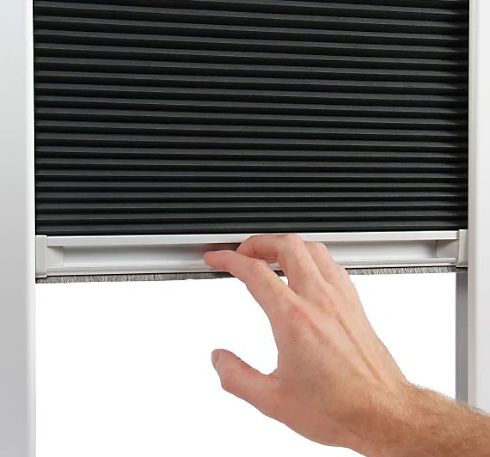 Avosdim Store De Fenêtre De Toit<Store isolant compatible fenêtre de toit VELUX pour dimension MK06 - Blanc
