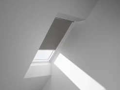 Velux Store occultant fenêtre de toit DKL S06 gris- Store De Fenêtre De Toit