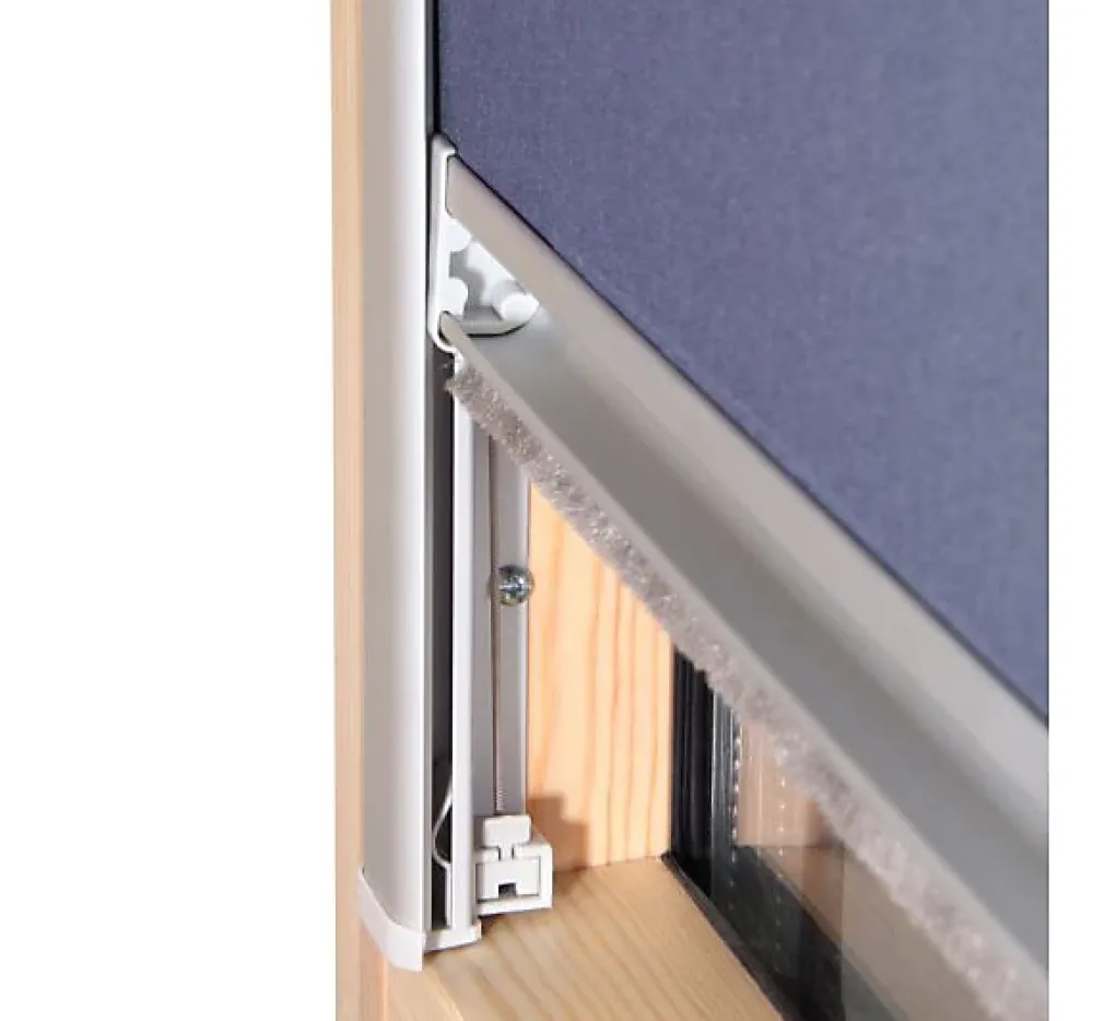 Avosdim Store occultant pour fenêtre de toit ROTO - Gris Clair - avec un vitrage de H 83,5 x 60 cm- Store De Fenêtre De Toit