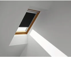 VELUX Store occultant Classic uni noir à commande manuelle DBL S06 4249- Store De Fenêtre De Toit