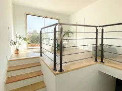 Kordo Verre synthétique avec supports de fixation noir RAL 9005 pour garde-corps- Garde-Corps, Balustrade|Verre Synthétique