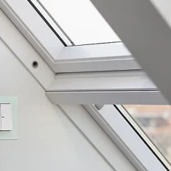 Velux Velux Et Fenêtre De Toit<Verrière plane GIL Tout confort blanc SK3 114 x 92 cm
