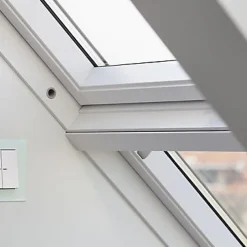 Velux Velux Et Fenêtre De Toit<Verrière plane GIL Tout confort blanc MK3 78 x 98 cm