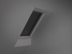 Velux Volet Roulant De Fenêtre De Toit|Volet Roulant De Fenêtre De Toit<Volet roulant rigide pour fenêtre de toit, gris anthracite, électrique, l.134 x H.98 cm, SML UK04 0000SA