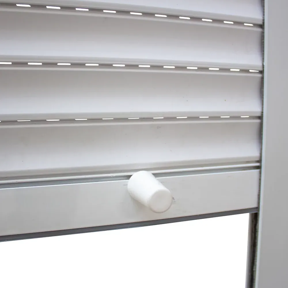 Fortia Volet roulant uPVC blanc - ouverture manuelle par sangle - - l.140 x H.215 cm- Volet Roulant